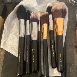 Morphe and sigma makeup brushes & morphe pallets bundle. Like new